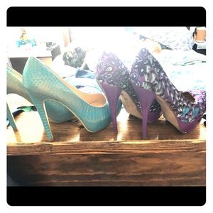 2 pairs size 7 heels